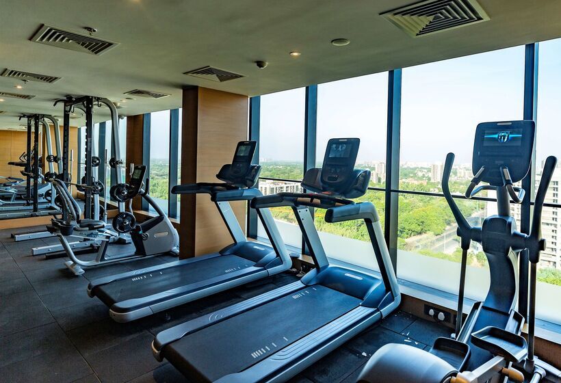 호텔 Doubletree By Hilton Ahmedabad