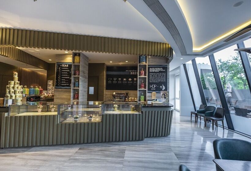 호텔 Doubletree By Hilton Ahmedabad