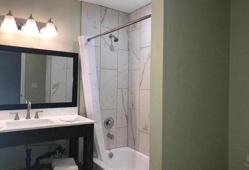 בית מלון כפרי Elevation