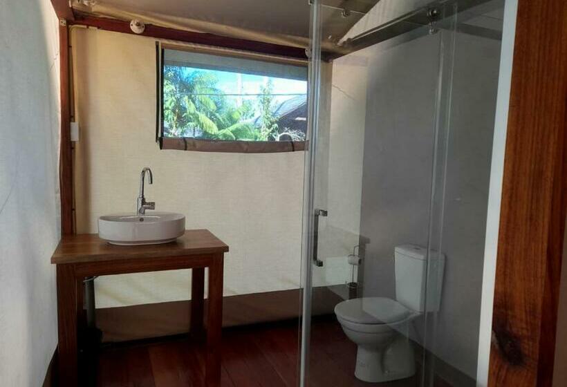 هتل Houttuyn Wellness River Resort