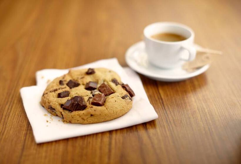 Отель Hyatt Place Calgary Airport