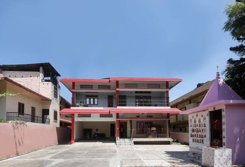 هتل Oyo 17077 Elegant Guest House