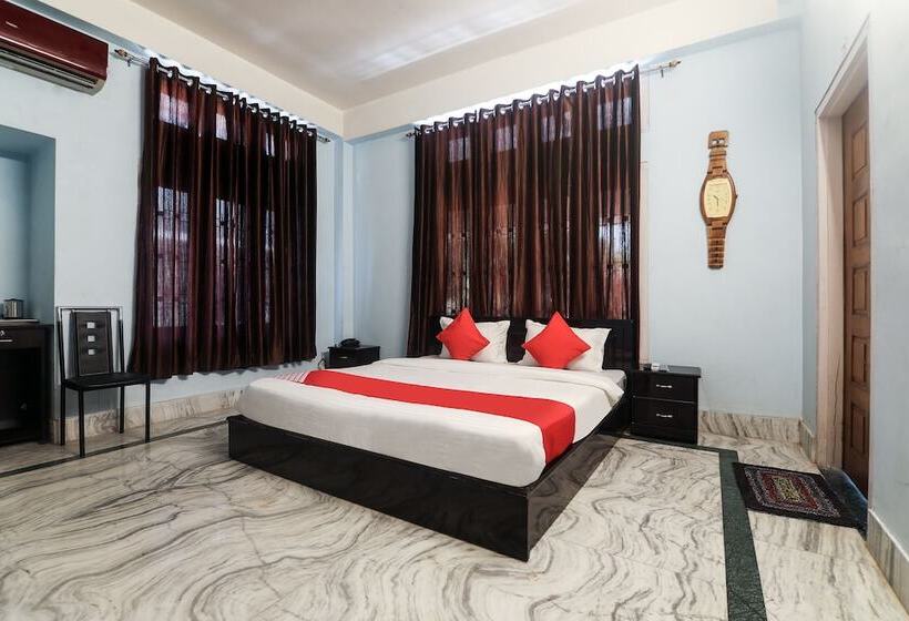 هتل Oyo 17077 Elegant Guest House