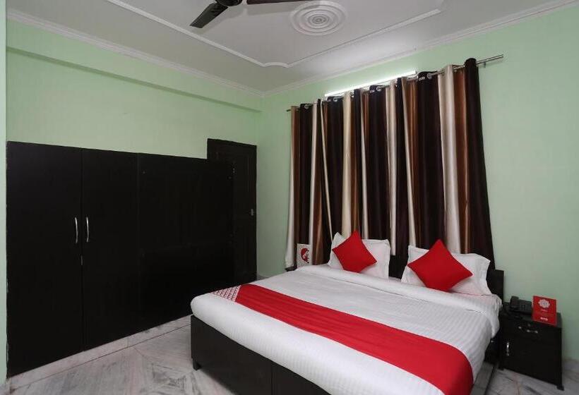 فندق Oyo 18669 Shree Palce