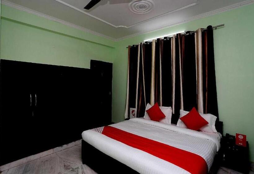 فندق Oyo 18669 Shree Palce