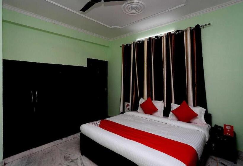 فندق Oyo 18669 Shree Palce