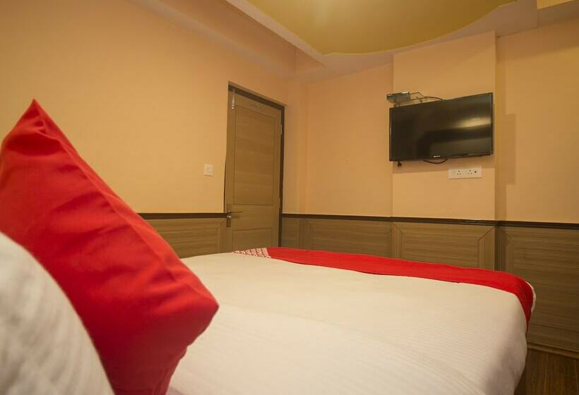 Отель Oyo 22296 New Amber