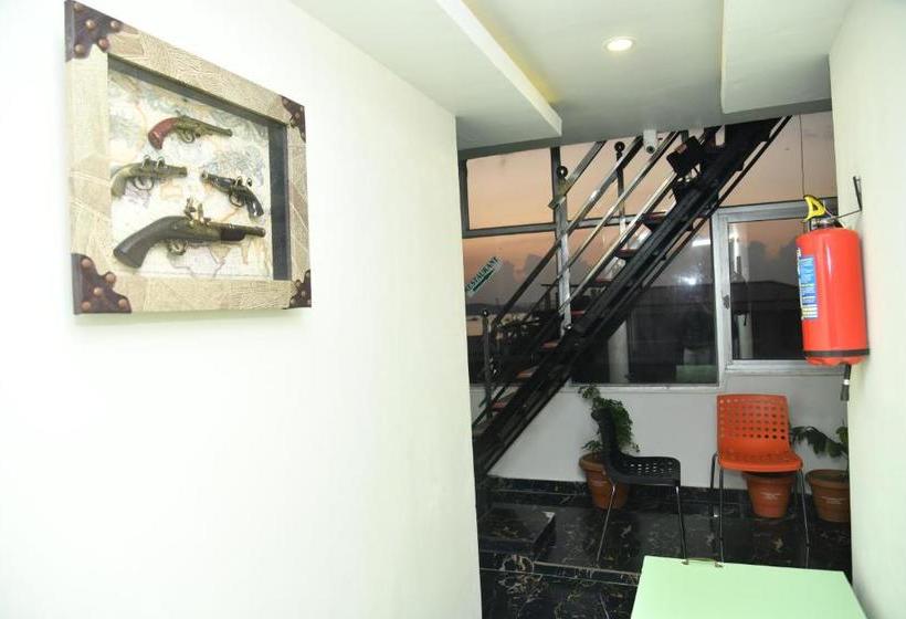 ホテル G K M Grand