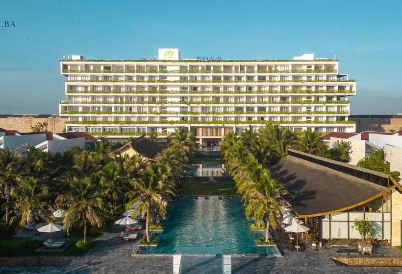 هتل Rosa Alba Resort & Villas Tuy Hoa