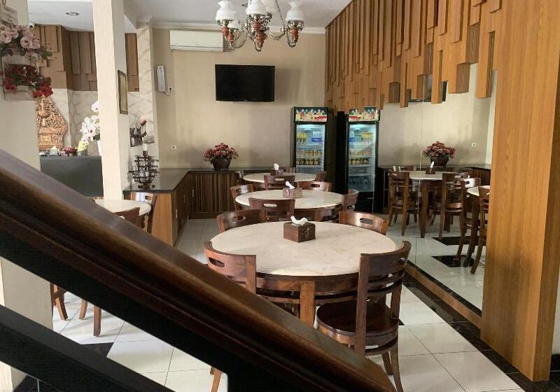 فندق Selaras Inn Syariah