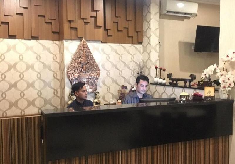 فندق Selaras Inn Syariah