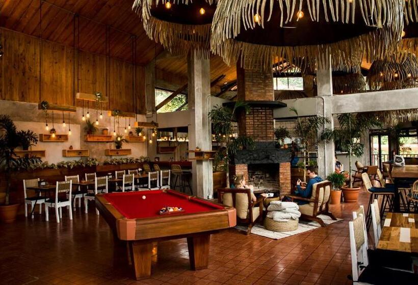 Отель Selina Monteverde