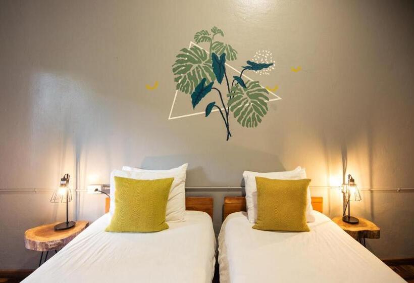 Отель Selina Monteverde