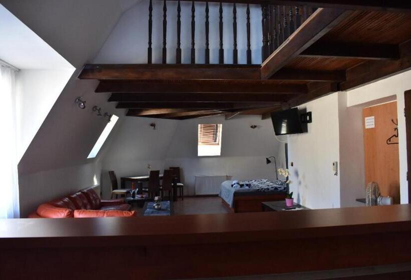 فندق U Betty   Ostrava Centrum