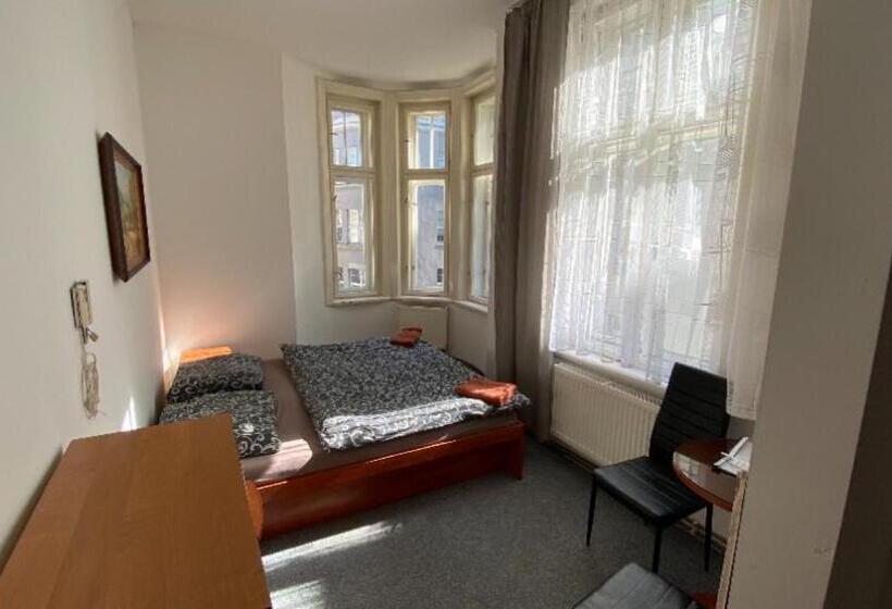 هتل U Betty   Ostrava Centrum