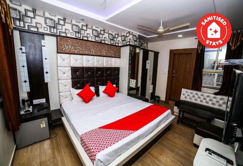 Collection O Hotel Sharda