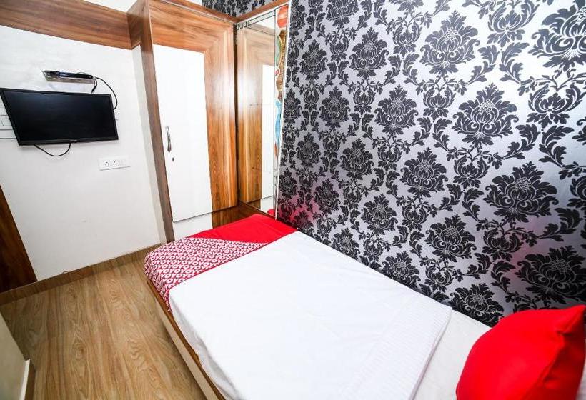 Collection O Hotel Sharda