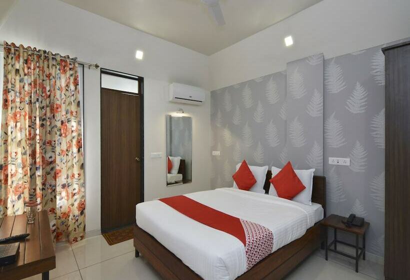 Oyo 22827 Hotel Prafulla