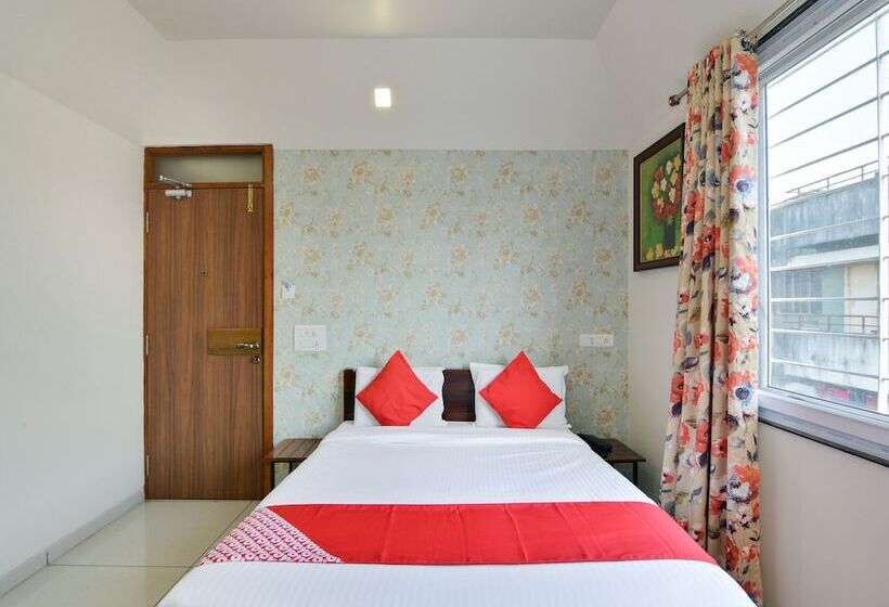 Oyo 22827 Hotel Prafulla