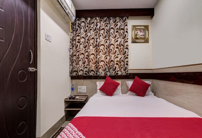 Oyo 4283 Hotel Satguru