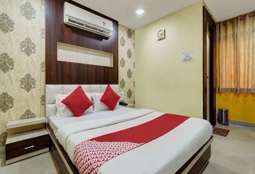 Oyo 4283 Hotel Satguru