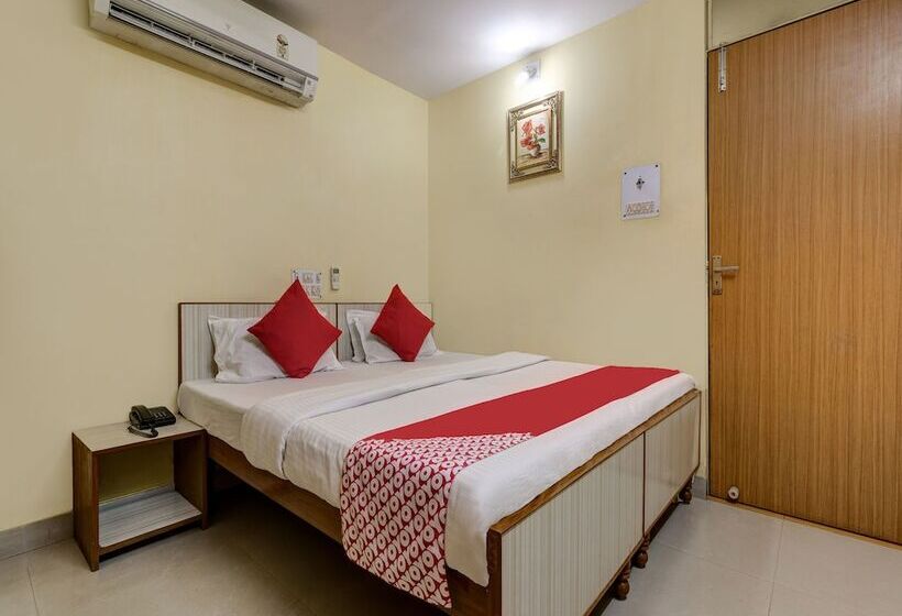 Oyo 4283 Hotel Satguru