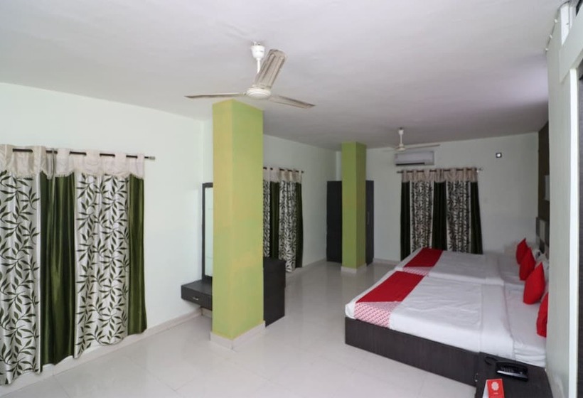 Oyo 4817 Hotel Hill Heights