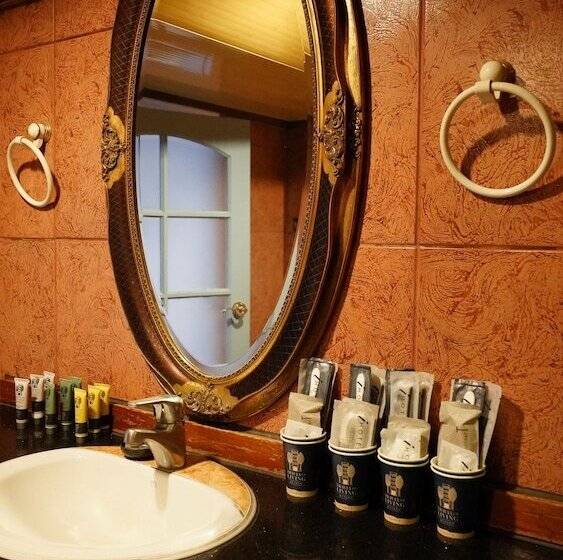 پانسیون Go To Where