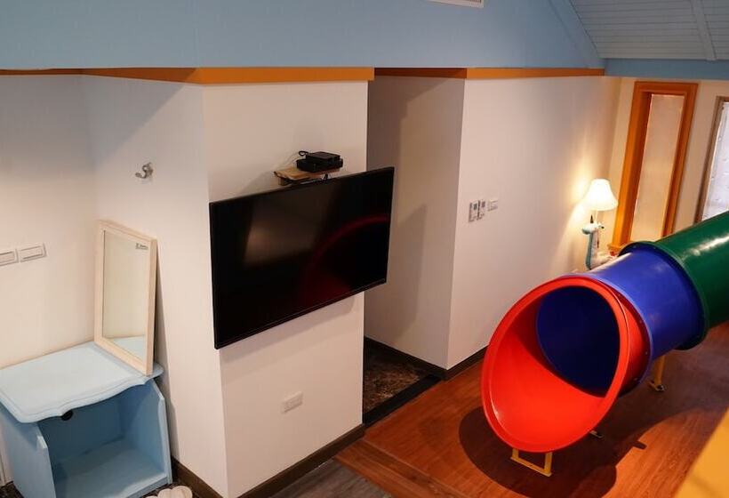 پانسیون Go To Where