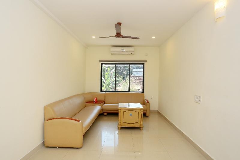 호텔 Collection O Dona Castle