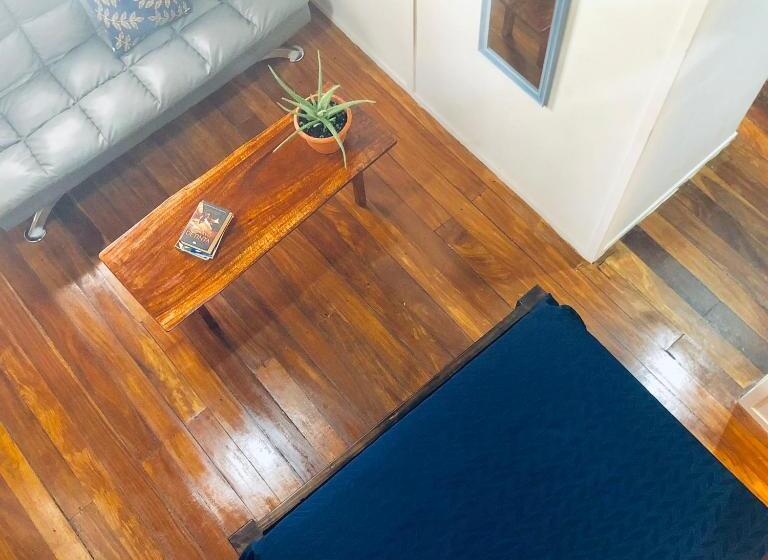 ユースホステル Amimodobeachrooms