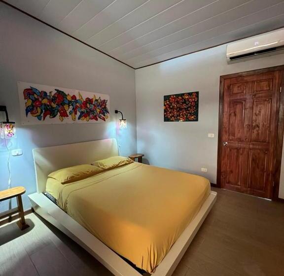 ユースホステル Amimodobeachrooms