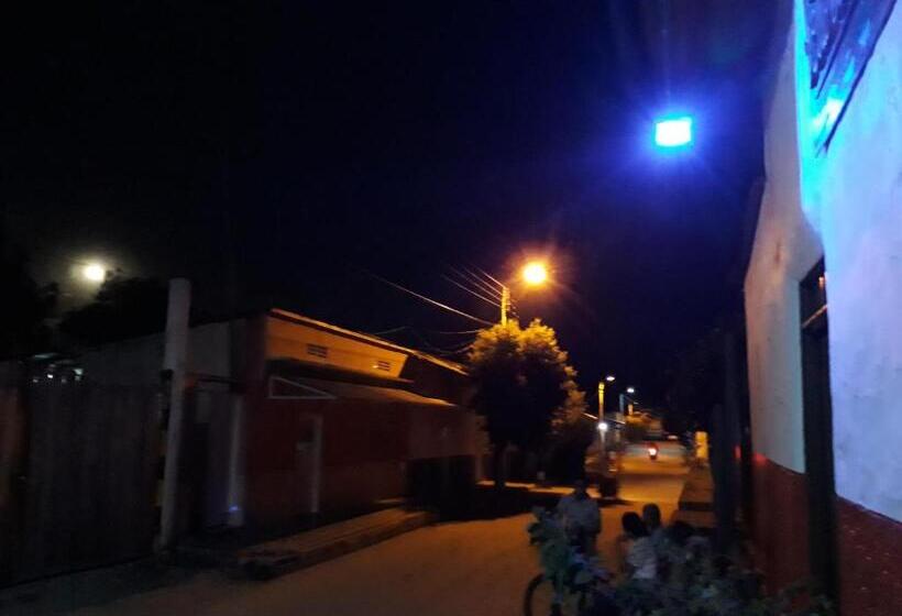 هاستل Hostal Villa Cecilia