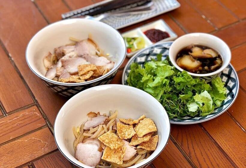 تختخواب و صبحانه The Mansion Hoi An By Minova