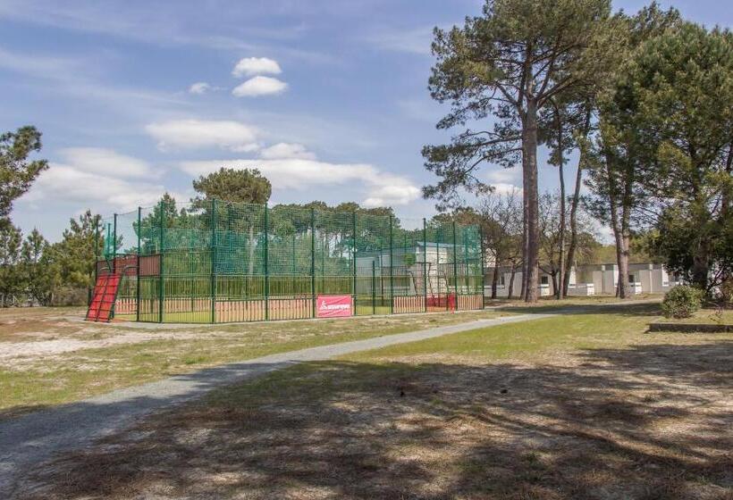 هتل Azureva Lacanau