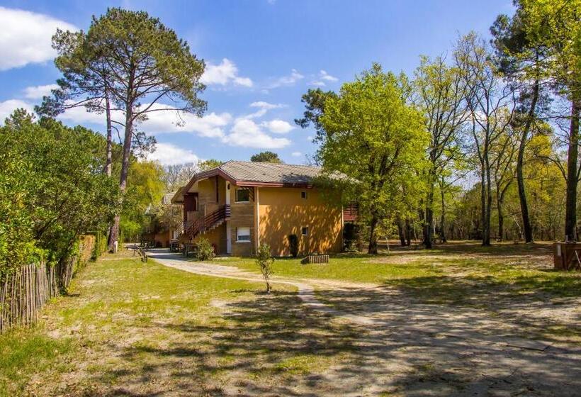 هتل Azureva Lacanau