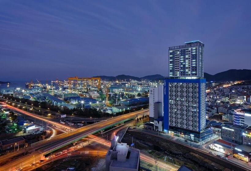 Отель Geoje Leein Stay