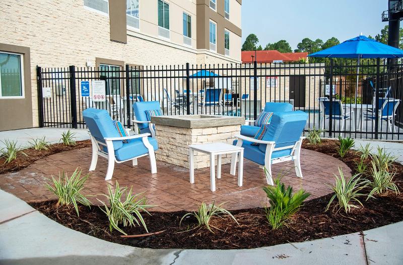 Отель Holiday Inn & Suites Savannah Airport Pooler, An Ihg