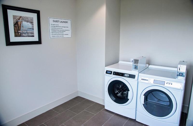 Отель Holiday Inn & Suites Savannah Airport Pooler, An Ihg