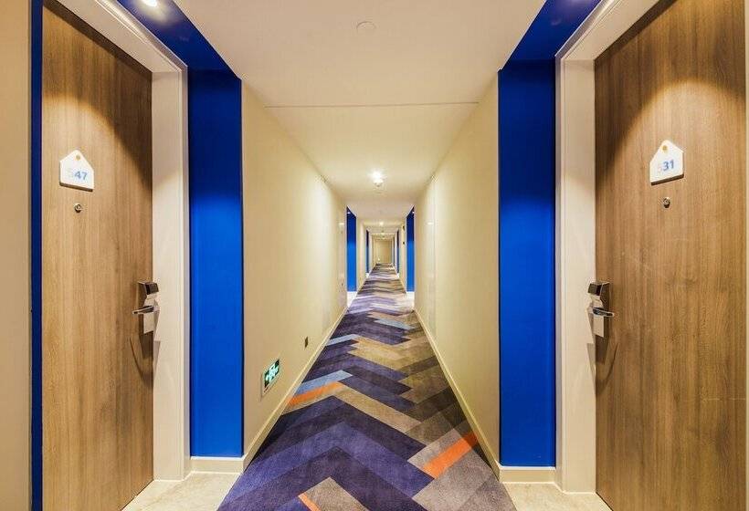 호텔 Holiday Inn Express Shanghai Xuhui Binjiang By Ihg