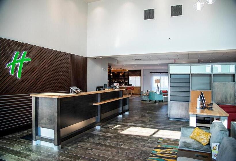 Отель Holiday Inn & Suites Savannah Airport Pooler, An Ihg