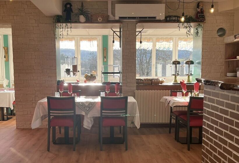 فندق Hôtel Le Pommeil