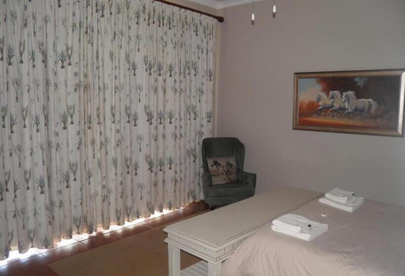 בית מלון כפרי Long Creek Lodge