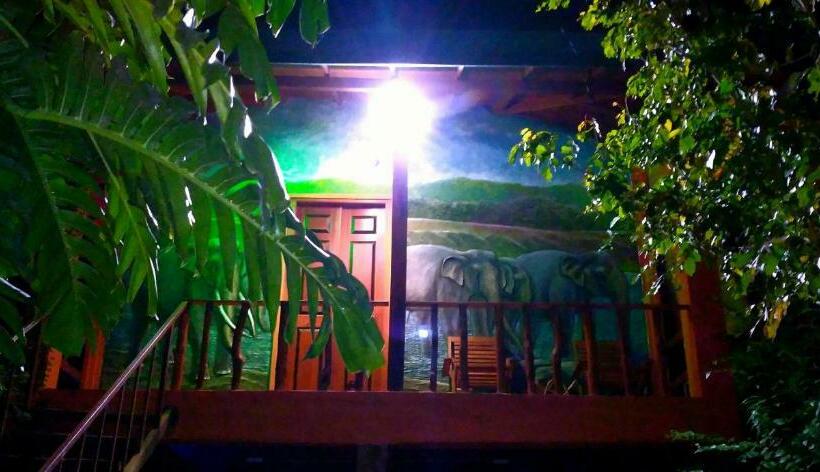 ホテル Luck Uyana Cabana Pinnawala