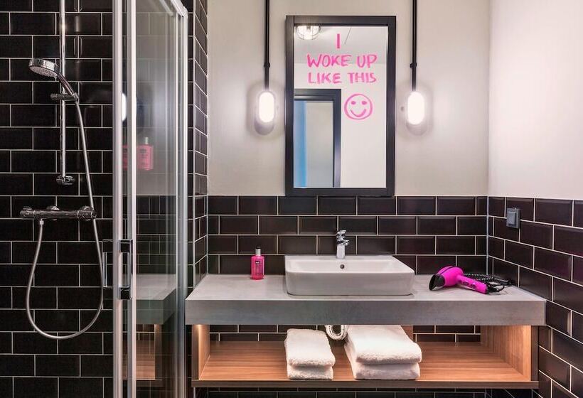 호텔 Moxy Darmstadt