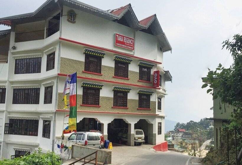 ホテル Oyo 16637 Tiara Regency