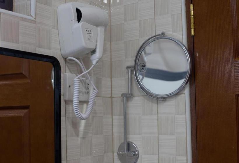 هتل Triangle Mbarara