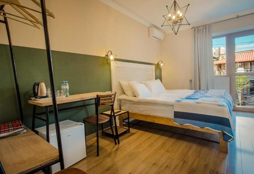 هتل Wine Symphony Boutique