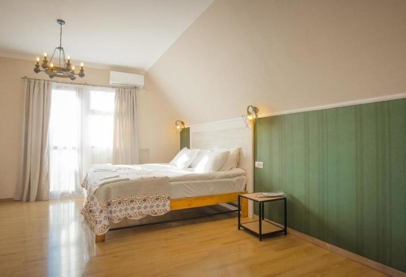 هتل Wine Symphony Boutique