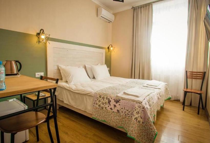 هتل Wine Symphony Boutique